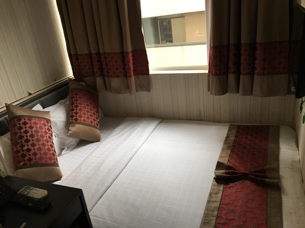 Seasons Hotel Hong Kong Esterno foto