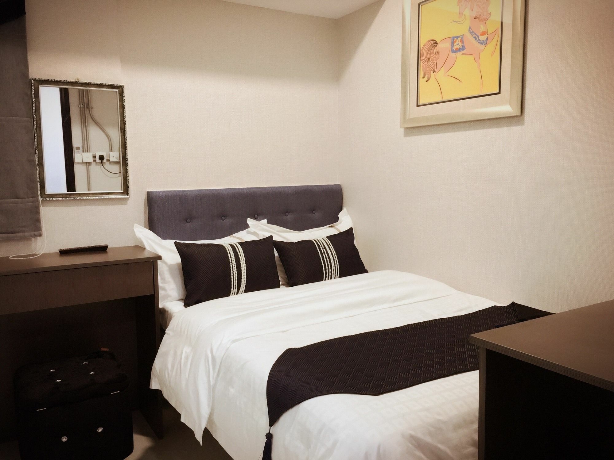 Seasons Hotel Hong Kong Esterno foto